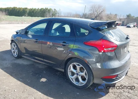 2017 Ford Focus St z USA, uszkodzony, nr VIN 1FADP3L90HL266059